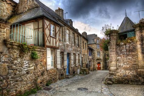 Photographie d'un village breton typique