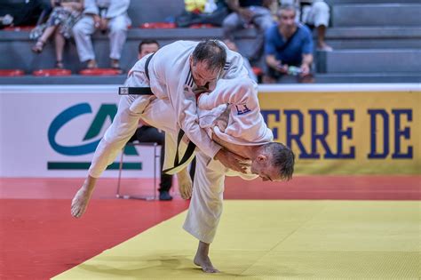 Maike Riehl en action lors d'une compétition de judo