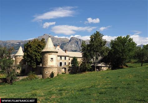 Représentation stylisée du château de Saint-Léger-les-Mélèzes