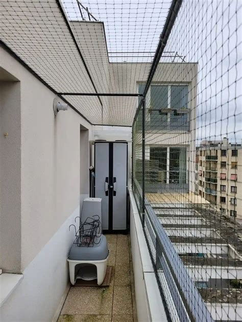 filet de protection sur un balcon
