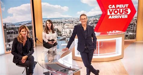 Photo de Julien Courbet sur le plateau de 