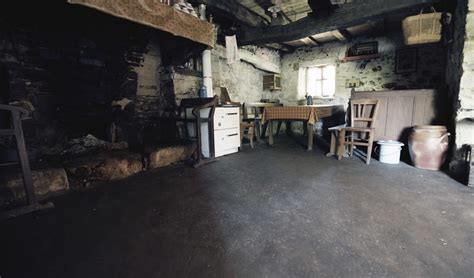 Illustration d'une ferme bretonne traditionnelle