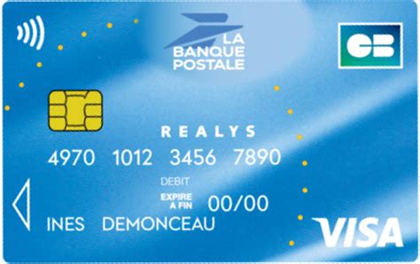 Carte bancaire en matériau recyclé avec un logo évoquant la nature