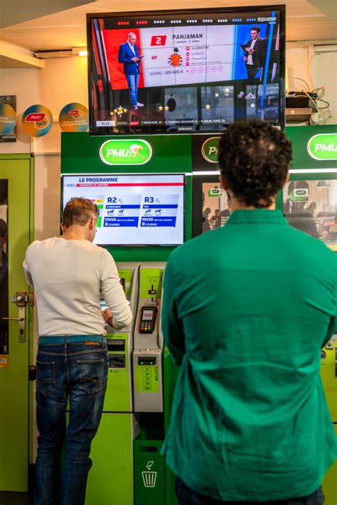 Façade d'un point de vente PMU