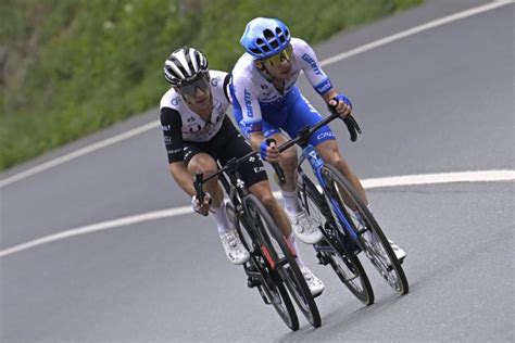 Photo d'Adam Yates en action