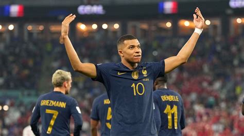 Kylian Mbappé célébrant un but