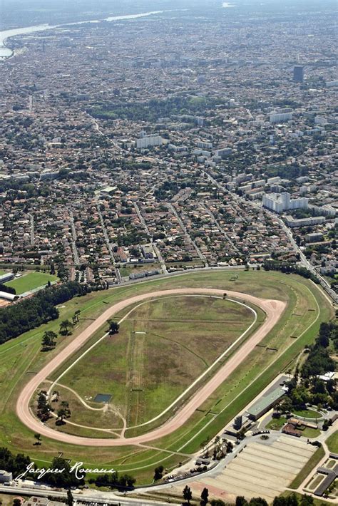 Vue aérienne de l'hippodrome de Bel Orme