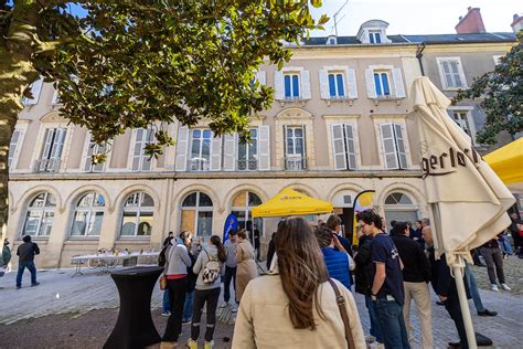 Photographie historique de la Maison des Étudiants de Caen