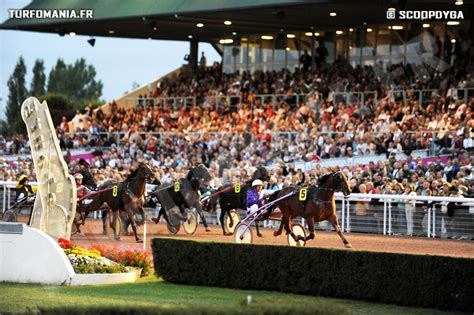 Hippodrome de Cabourg la nuit