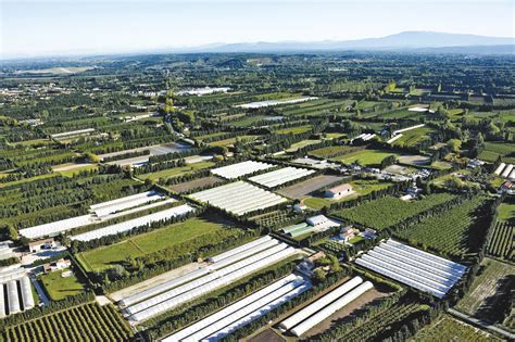 Vue aérienne de Mérindol et de ses environs