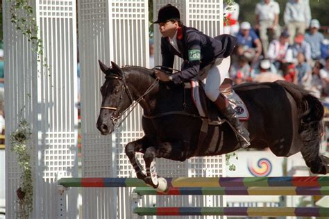 Pierre Durand et Jappeloup sur le podium olympique
