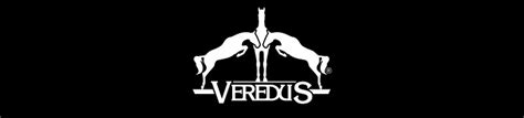 Logo Veredus avec un fond représentant des chevaux en mouvement