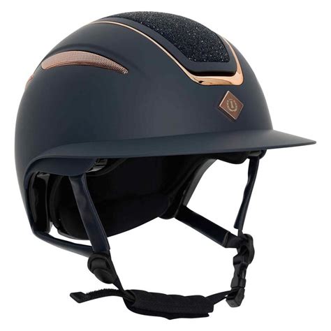 Casque d'équitation avec une caméra fixée