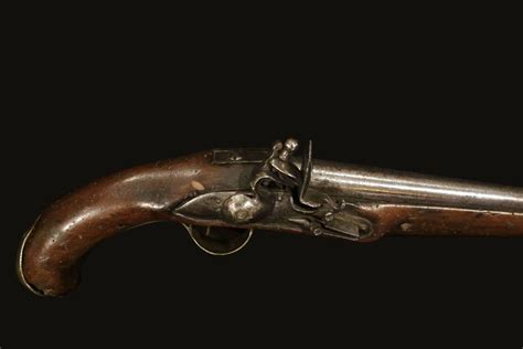 Pistolet d'arçon du 18ème siècle