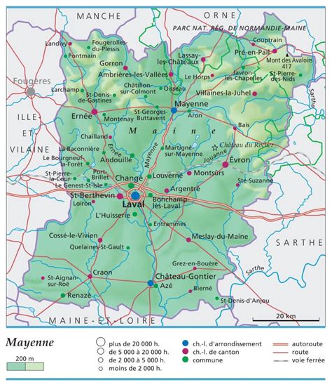 Carte du département de la Mayenne avec des points d'intérêt cyclistes