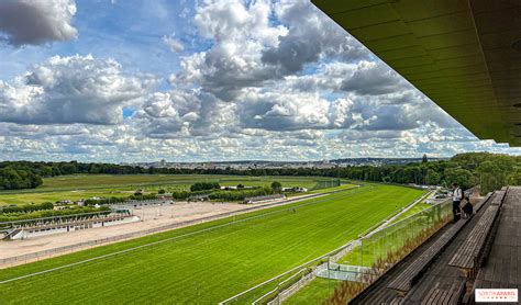 Vue aérienne de l'ancien hippodrome de Strasbourg près du Rhin