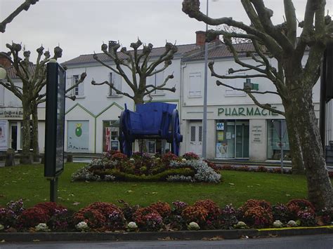 Place de la République à Aigrefeuille D'Aunis
