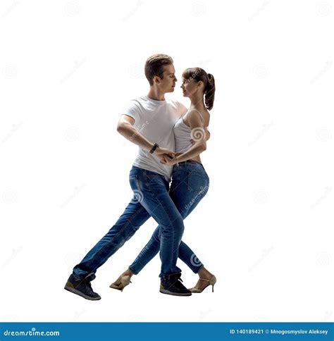 Couple dansant la Kizomba