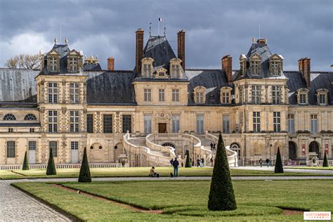 Château de Fontainebleau et ses écuries