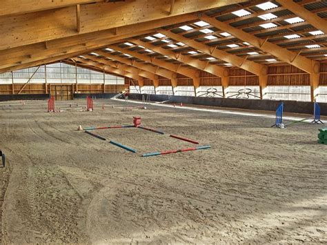 Intérieur d'un manège d'équitation