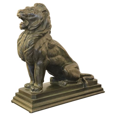 Sculpture animalière en bronze d'un lion