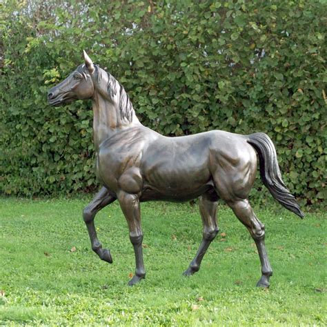 Sculpture animalière en bronze d'un cheval