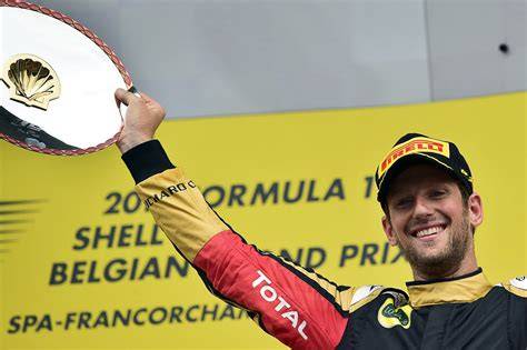 Romain Grosjean sur le podium avec Lotus