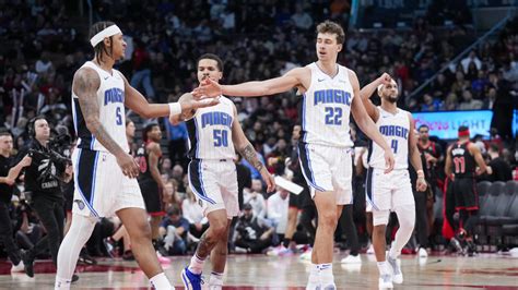 Orlando Magic team huddle