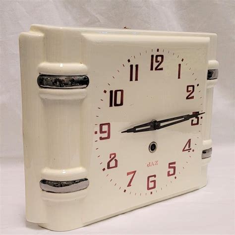 Horloge murale Jaz verte spécifique au marché anglais