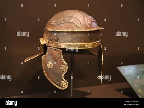 Casque de légionnaire romain (galea)