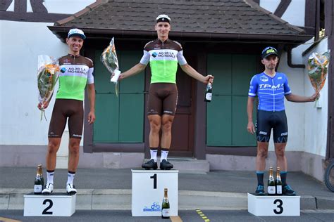 Podium de course cycliste