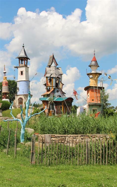 Village du Poète Ferrailleur - une création de Robert Coudray