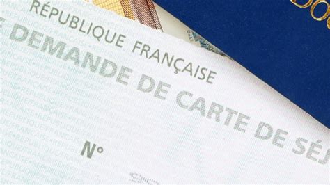Carte de France indiquant les préfectures pour les titres de séjour