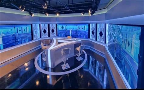 Bellino II sur un plateau de télévision
