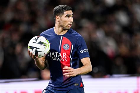 Joueurs de football en action
