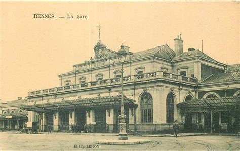 Ancienne gare de Rennes sur une carte postale