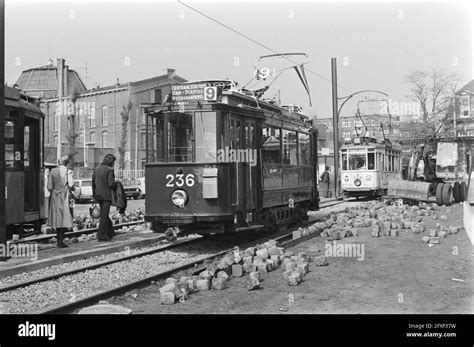 Un tramway historique d'Amsterdam en circulation