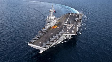 Photo du porte-avions Charles de Gaulle