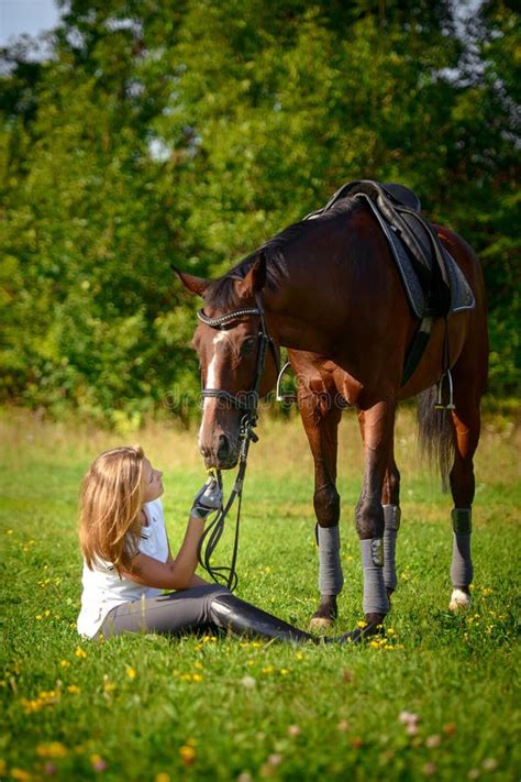 Jeune cavalier et son cheval